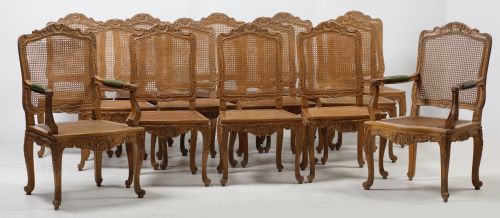 Sillería compuesta por 12 sillas y 2 butacas de estilo Luis