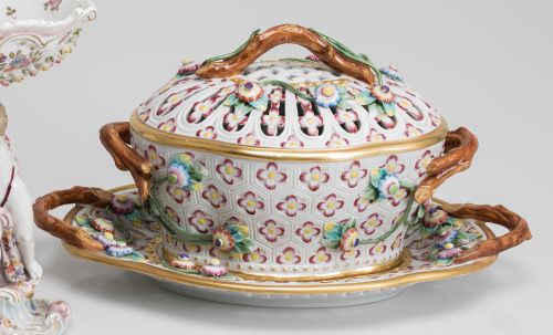 Ginori porcelain potpourri, Naples, 20th century
