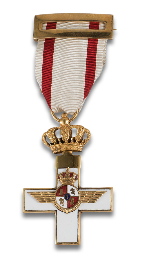 CRUZ AL MÉRITO AERONÁUTICO CON DISTINTIVO BLANCO