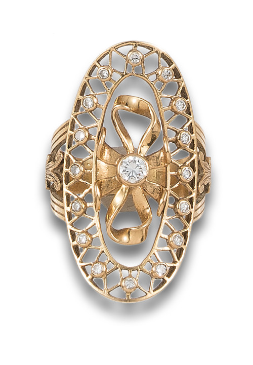 GOLD AND DIAMONDS COCKTAIL RING