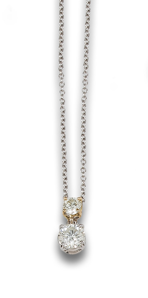 DIAMOND PENDANT, IN TWO-TONE GOLD, WITH CHAIN