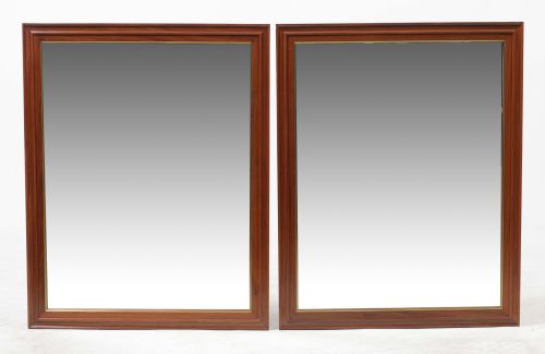 Pareja de espejos de caoba y latón dorado, S. XX