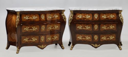 Louis XV style bombe chest of drawers, France, 20th century