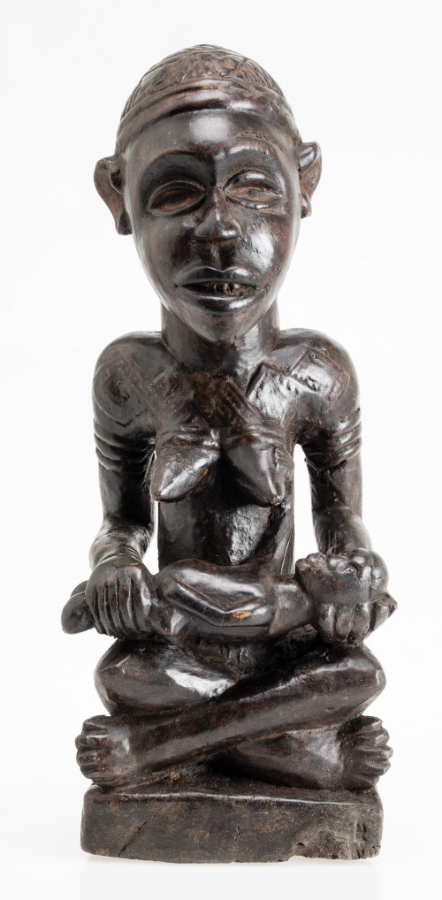 Kongo-Yombe maternity statue. Democratic Republic of the Co