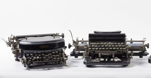 Máquina de escribir Adler, modelo nº 7, Alemania, años 50