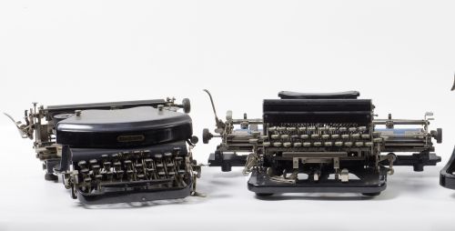 Máquina de escribir ¿Cybercal?, pps. S. XX