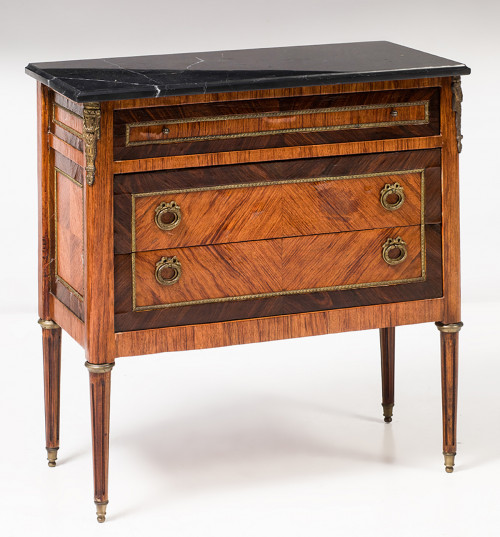 Cómoda estilo Luis XVI