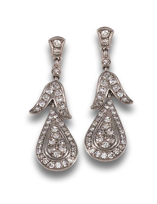 LONG DIAMONDS BELLE EPOQUE STYLE EARRINGS IN PLATINUM