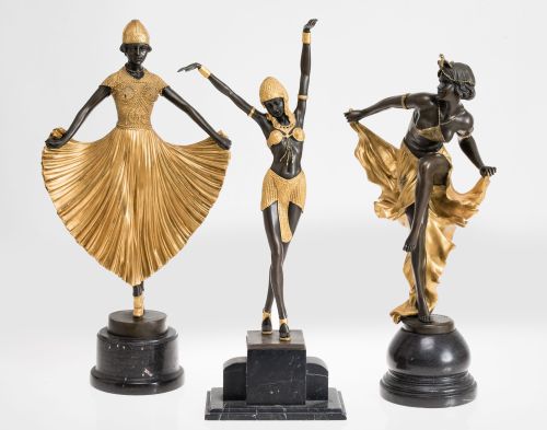 ESCUELA FRANCESA, "Bailarina", Escultura en bronce dorado