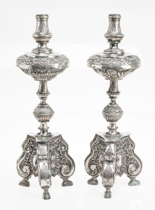 Pair of hallmarked silver candlesticks, Salamanca, 17th cen