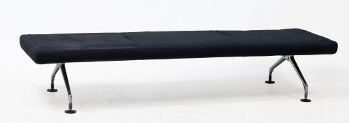 Banco de la serie Montage, diseño de Antonio Citterio para