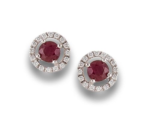 DIAMONDS AND RUBIES ROSETTE EARRINGS IN WHITE GOLD