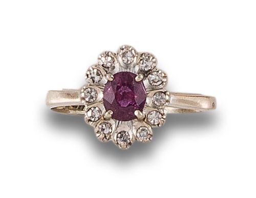 DIAMOND AND RUBY RING, IN TWO-TONE GOLD