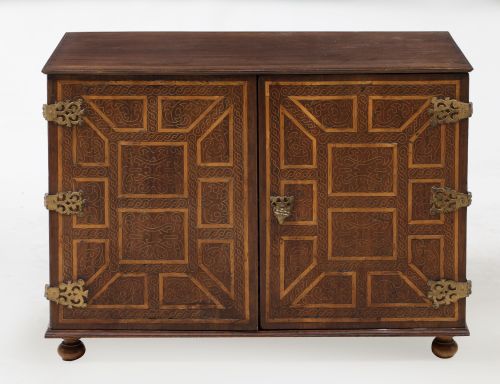 Bargueño siguiendo modelos del S. XVIII, España, pps. S. XX