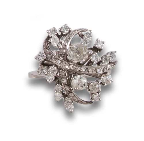 SORTIJA EN ORO CON DIAMANTES