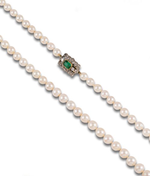 CULTURED PEARL NECKLACE WITH CLASP