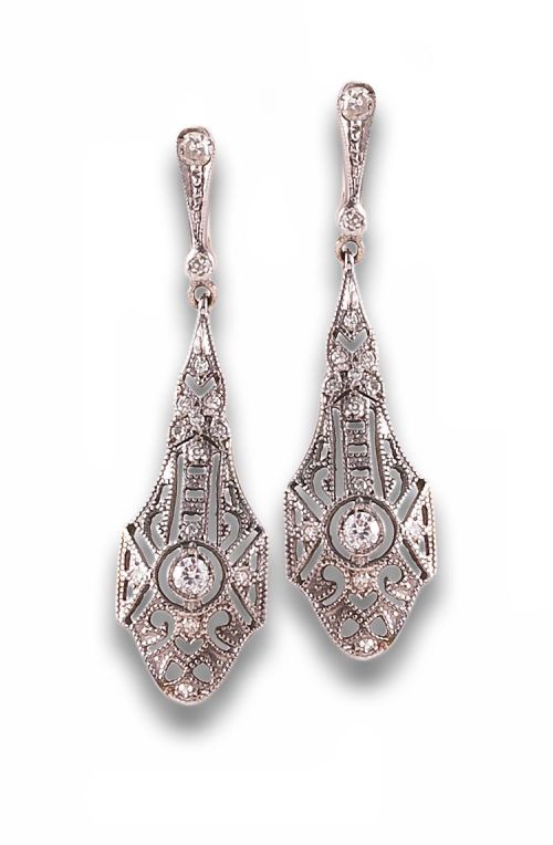 PENDIENTES LARGOS, ESTILO ANTIGUO, DE DIAMANTES, EN ORO Y P