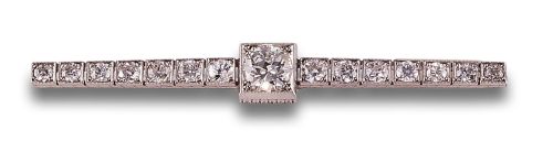 BROCHE DE DIAMANTES, EN ORO BLANCO