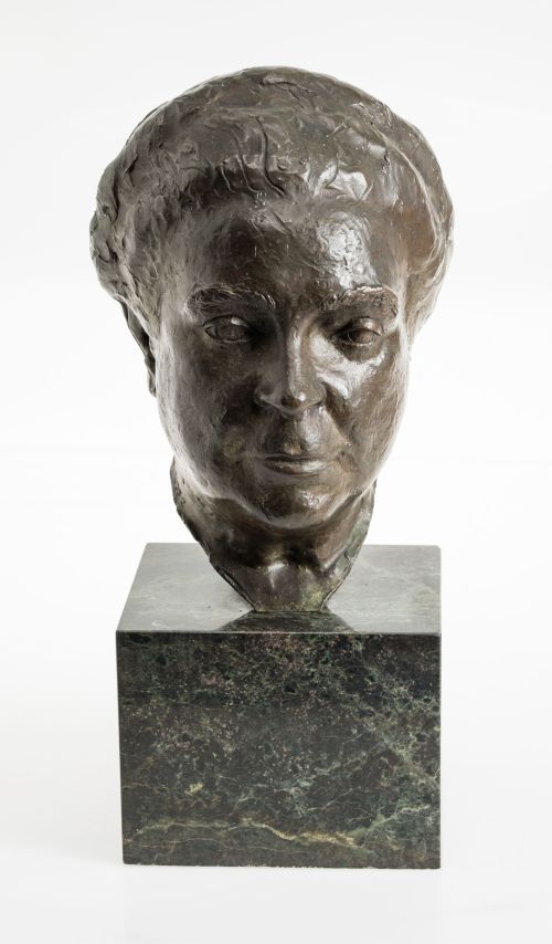 ALFONSO GABINO, "Busto de dama", 1952, Bronce patinado sobr