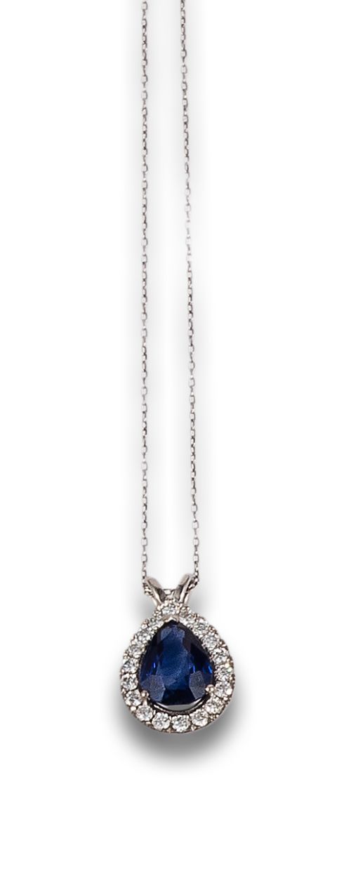 COLGANTE DE ZAFIRO Y DIAMANTES, EN ORO BLANCO CON CADENITA