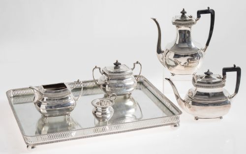 Juego de café y té de plata española ley 916, S. XX