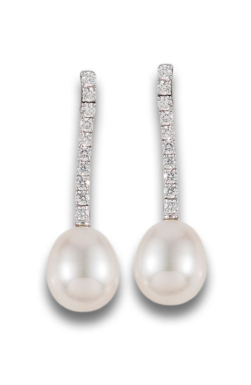 PENDIENTES LARGOS DE DIAMANTES Y PERLAS, EN ORO BLANCO