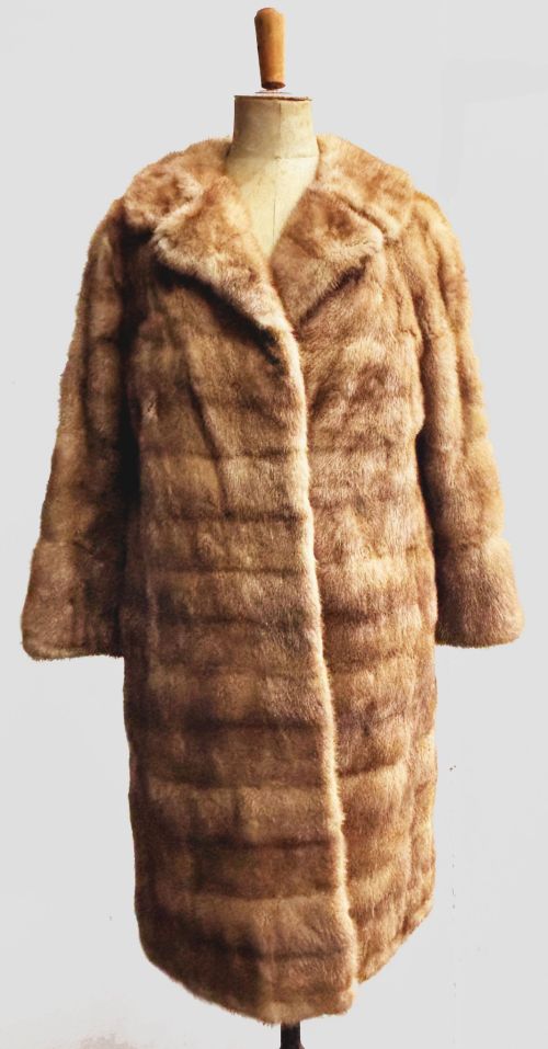 Abrigo de vison color canela