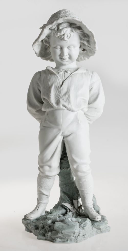 "Niño" figura de biscuit, manufactura Volkstedt-Rudolstad,