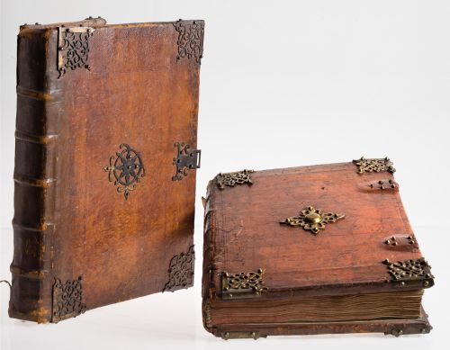 Cantoral, 2 volumes. Spain, late 17th century - early 18th