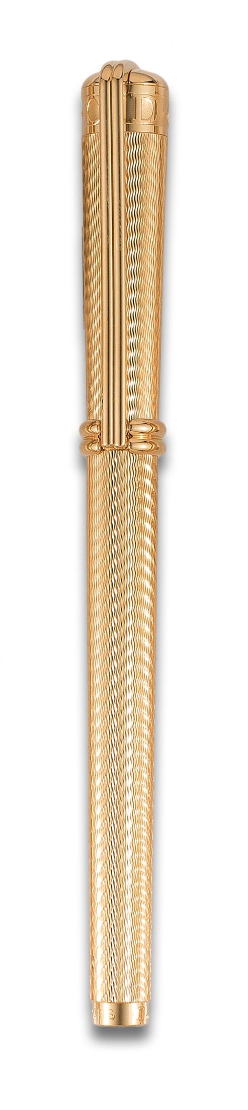 CHRISTIAN DIOR FOUNTAIN PEN IN GOLD METAL
