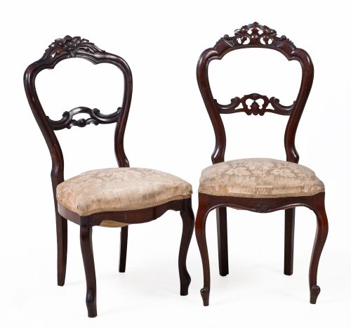 Dos sillas isabelinas, España, S. XIX
