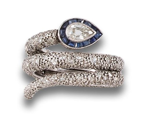 SORTIJA SERPIENTE DE DIAMANTES Y ZAFIROS, EN ORO BLANCO