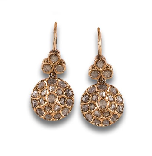 PENDIENTES ROSETONES COLGANTES ANTIGUOS DE DIAMANTES, EN OR