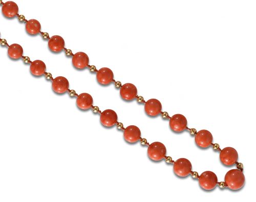 COLLAR EXTRALARGO DE CORAL Y ORO AMARILLO