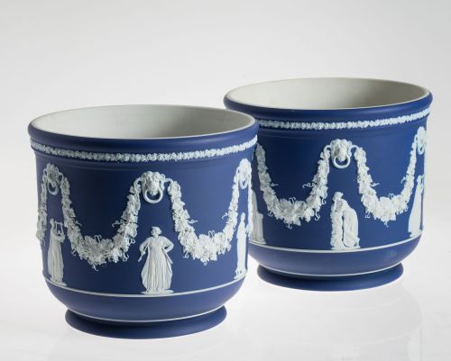 Pareja de jardineras, Wedgwood, Inglaterra, S.XX