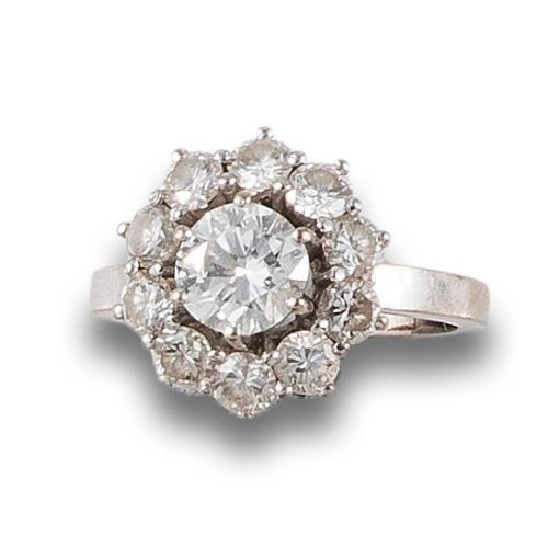 SORTIJA EN ORO BLANCO Y DIAMANTES