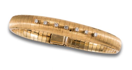 PULSERA DE ORO MATE Y DIAMANTES