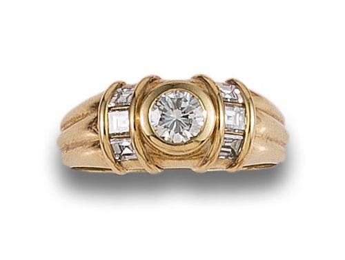 SORTIJA SOLITARIO DE DIAMANTES, EN ORO AMARILLO