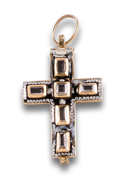 CRUZ COLGANTE EN ORO CON TRABAJO DE ESMALTE CHAMPLEVÉ