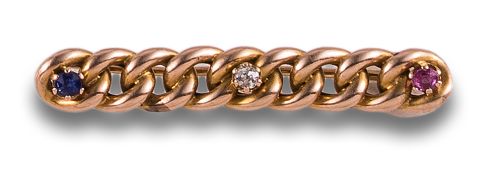 BROCHE DE DIAMANTE, ZAFIRO Y RUBÍ, EN ORO AMARILLO