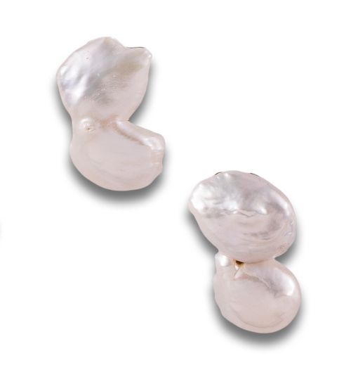 PENDIENTES DE PERLAS BARROCAS, EN PLATA