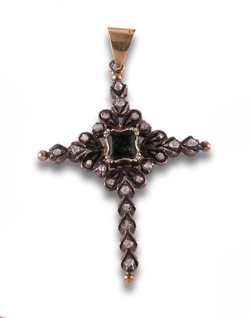 CRUZ COLGANTE ANTIGUA DE DIAMANTES Y VIDRIO, EN ORO Y PLATA