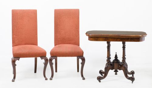 Victorian side table convertible into a gaming table, Engla