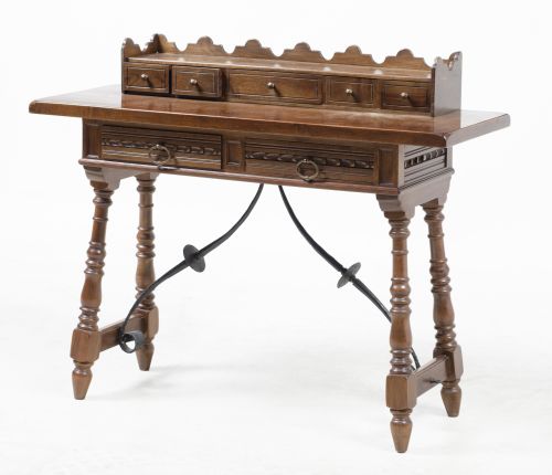 Mueble auxiliar de gusto castellano, España, med. S. XX