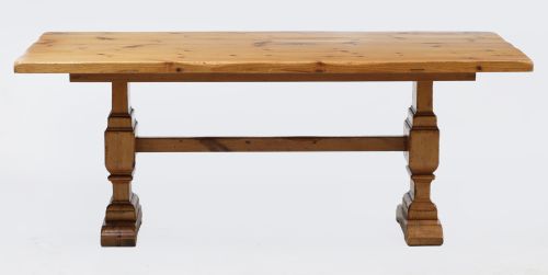 Mesa de pino, España, med. S. XX