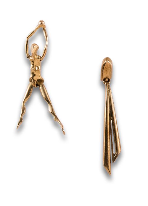 PENDIENTES LARGOS, AÑOS 80, EN ORO AMARILLO