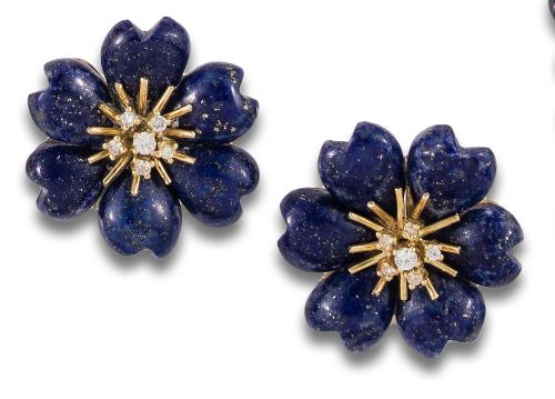 DIAMOND AND LAPIS LAZULI FLOWER EARRINGS, IN YELLOW GOLD