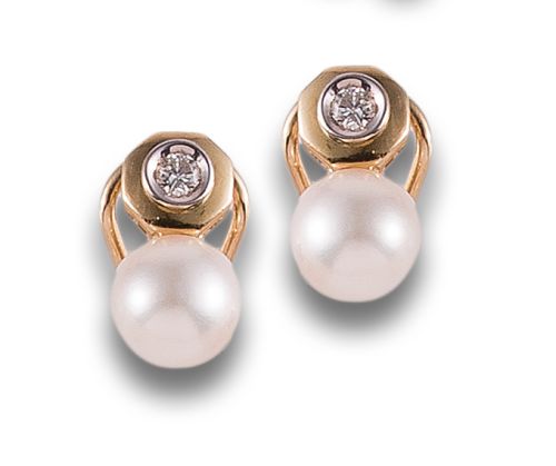 PENDIENTES TÚ Y TO DE DIAMANTES Y PERLAS, EN ORO AMARILLO