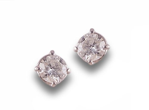 PENDIENTES DORMILONAS DE DIAMANTES, EN ORO BLANCO