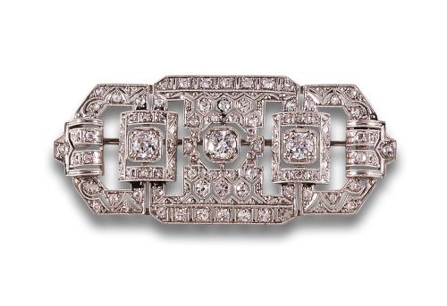 BROCHE ART DÉCO CA. 1930 EN PLATINO CON DIAMANTES